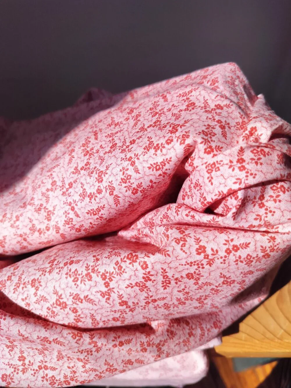 Vintage Fabric - Peachy Pink Floral